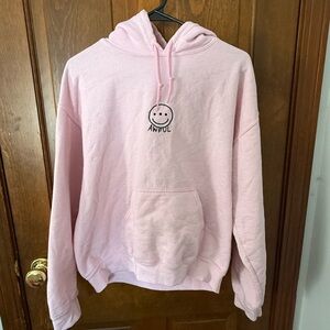 Gildan size medium women’s hoodie!